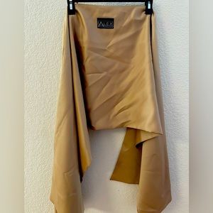 Alex Evenings Silk Shoulder throw